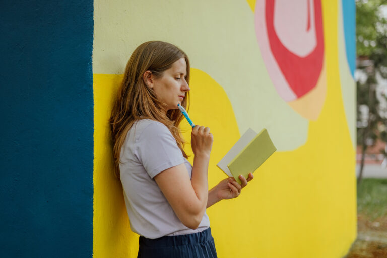 El artista como activista como voz visual ante la desigualdad